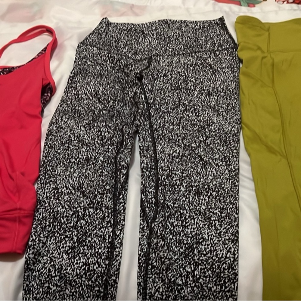 lululemon lot of 2 pairs of leggings open back tank